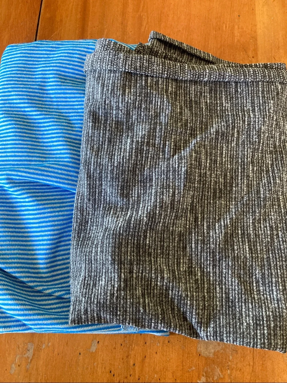 Lululemon vinyasa scarf set (customizable snap scarves)